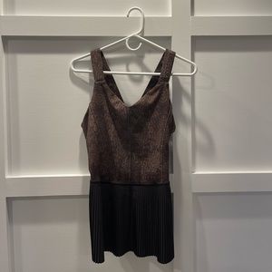 Lululemon tank top - size 10!